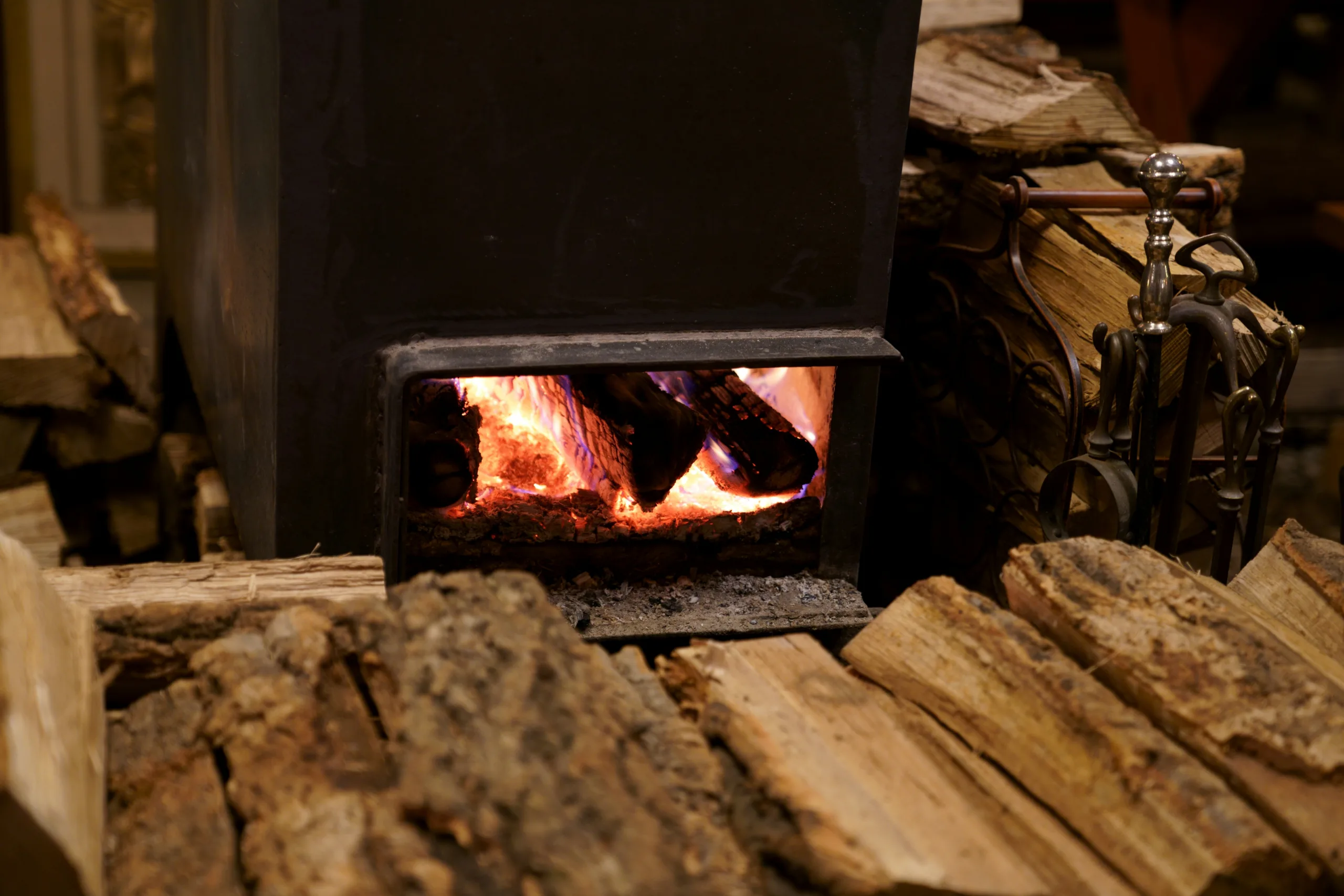 Comprendre le stère de bois : mesure, usage et conseils pratiques